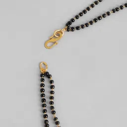 Peora Gold Plated & Green Kundan Beaded Mangalsutra image 4