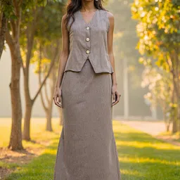 Naava V-Neck Sleeveless Linen Waistcoat With A-Line Maxi Skirt-image-10