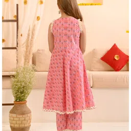 Pspeaches Sleeveless All Over Jaipuri Flower Motif Printed Flared Kurta With Coordinating Lace Embellished Salwar & Dupatta - Pink image 3