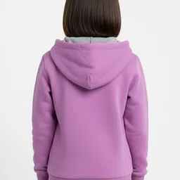 KUCHIPOO Girls Printed Hooded Sweatshirt image 3