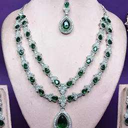 VATSALYA creation Alloy Gold- plated Green Jewellery Set image 2