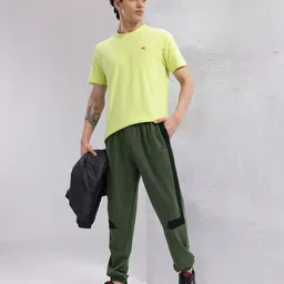 HRX by Hrithik Roshan Men Solid Joggers image 4