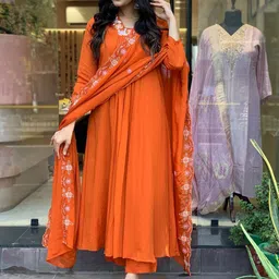 GoSriKi Women Regular Kurta with Trousers & With Dupatta-picture-13