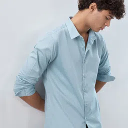 HERE&NOW Men Solid Spread Collar Cotton Casual Shirt image 3