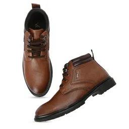 Vellinto BREEZE Men Textured Casual Regular Boots image 3