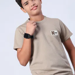 V-Mart Boys Checked T-shirt with Short-picture-28