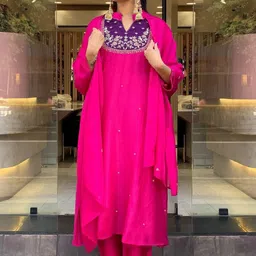 GoSriKi Ethnic Motifs Embroidered Thread Work Kurta with Patiala & Dupatta image 4