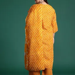 Indo Era Plus Size Leheriya Print Kurta with Palazzos & Dupatta image 4
