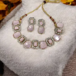 Women Click Gold-Plated Stones Studded Jewellery Set-picture-23