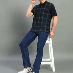 RENUOVO Men Checked T-shirt image 4