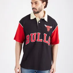 NBA Men Typography Chicago Bulls Colourblocked Polo Collar Drop-Shoulder Sleeves Pockets T-shirt-picture-52