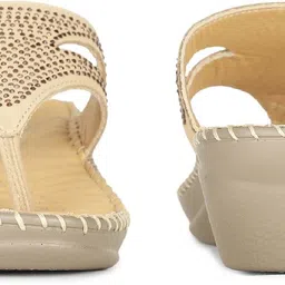 scholl Women Wedges Sandal image 3