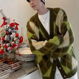 StyleCast x Revolte Men Argyle Printed Cardigan image 4