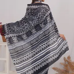 Vanedik Floral Pure Cotton Block Print Saree image 2