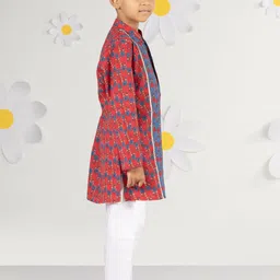 VASTRAMAY Boys Floral Printed Mandarin Collar Kantha Work Pure Cotton Kurta with Pyjamas image 4