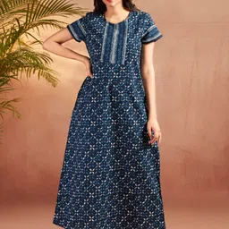 Nihsamah Women Blue Short Sleeves Round Neck Cotton Regular Nightdress-image-13