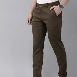 U.S. Polo Assn. Men Textured Mid-Rise Austin Trim Fit Regular Trousers image 2