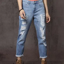 Roadster Time Travlr Women Blue Boyfriend Fit Mid-Rise Mildly Distressed Cropped Jeans-picture-17