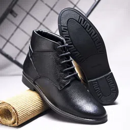 CLOG LONDON Men Textured Casual Boots-picture-15