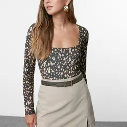 Trendyol Printed Square Neck Long Sleeves Bodysuit-picture-5