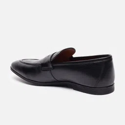 Van Heusen Men Textured PU Loafers image 2