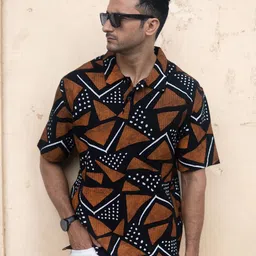 Powerlook Men Black Geometric Printed Polo Collar Drop-Shoulder Oversized Sleeves T-shirt-picture-18