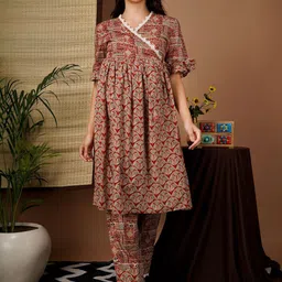 angloindu Women Ethnic Motifs Printed Angrakha Pure Cotton Kurta with Trousers-picture-26