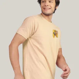 Greylongg Men Printed Pockets T-shirt image 4