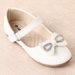 Cute Walk by Babyhug Ballerina with Velcro Closure & Bow Applique - Sliver image 3