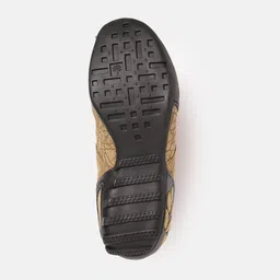 Woodland Men Textured Leather Sneakers image 3