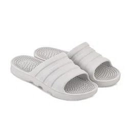 Feel alive Men Pack of 3 Solid Lightweight Flip Flops image 3