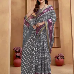 all about you Geometric Printed Zari Saree image 4