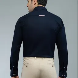 KOMPANION Men Slim Fit Semiformal Shirt image 4