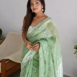 VASTRAHUT Woven Design Zari Banarasi Saree image 2