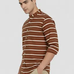 Vida Loca Men Smart Slim Fit Horizontal Stripes Striped Casual Shirt image 2