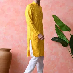 KUNDALI KAKSHAY Men Regular Kurta with Pyjamas image 4
