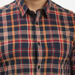 Indian Terrain Checked Classic Slim Fit Cotton Casual Shirt image 4