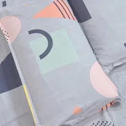 KLOTTHE Grey Geometric Printed Fitted 300 TC King Bedsheet With 2 Pillow Covers image 3