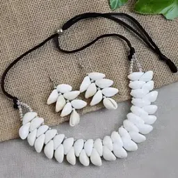 Sangria White Artificial Beads Jewellery Set-picture-45