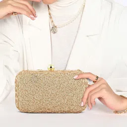 hoc Casual Gold Clutch image 3