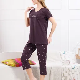 Quira Mauve Printed Regular T-Shirt and Capri image 4