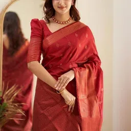 tammu designer Woven Design Zari Silk Blend Handloom Banarasi Saree image 2