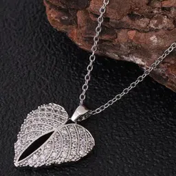 Estailo fashion Women Silver-Plated Stones-Studded Heart Shaped Pendant With Chain-picture-35