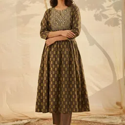Sangria Floral Embroidered Round Neck Anarkali Kurta-image-53