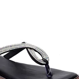 Snasta Women Regular Open Toe Flats With Western Embellished image 3