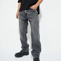 max Men Regular Fit Mid-Rise Cotton Light Fade Stretchable Jeans-image-16