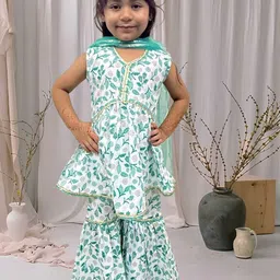 Cutiekins Girls Floral Printed Regular Gotta Patti Kurta with Sharara & Dupatta image 2