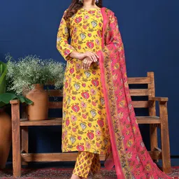 Rujave Women Floral Printed Regular Kurta with Trousers & With Dupatta-image-18