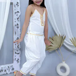 JUNITOS Girls Embellished Top with Dhoti Pants image 4