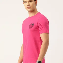 Okane Graphic Print T-shirt image 5